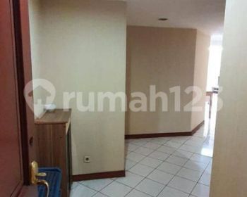 Condominium Taman Anggrek 2 BR Furnished Bagus