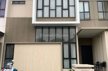 Rumah Bagus Disewa di JGC Asya Jakarta Timur