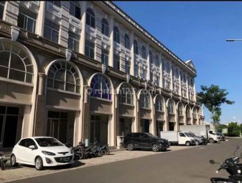 Sewa ruko green lake city 4 lantai fasilitas besar