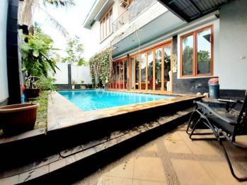 DIJUAL RUMAH BAGUS SIAP HUNI  DI LEBAK BULUS