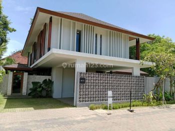DIJUAL VILLA MEWAH AREA JIMBARAN SUASANA LINGKUNGAN PEDESAAN