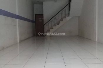 Ruko 2 Lantai Siap Pakai di Mainroad Mekar Wangi, Bandung