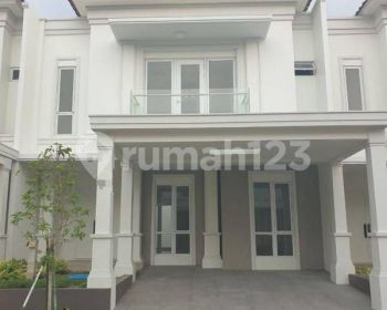 Rumah Baru Cantik Minimalist Modern Jalan Lebar di Gading Serpong Pasadena