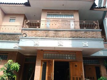 Disewakan / kontrak rumah 2,5 lt semi furnish siap huni di buahbatu Bandung shm