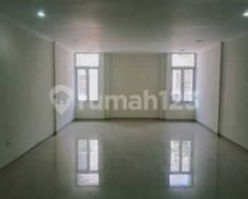 Disewakan Ruko Mainroad Sudirman Dekat Dulatip Ref.03285