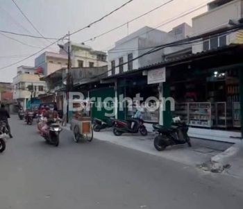 RUMAH KRENDANG SELATAN RAYA DENGAN BANGUNAN 3,5LANTAI, JAKARTA BARAT
