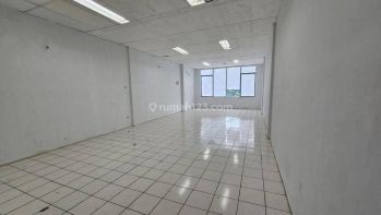 Ruko Strategis Siap Pakai dekat tol di Kelapa Gading