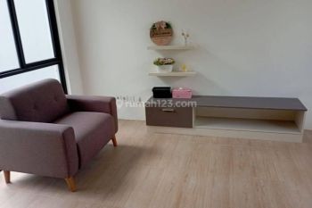 Di sewa rumah cendana Parc dua lantai Lippo karawaci tangerang