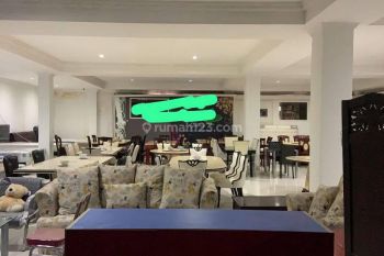 DIJUAL CEPAT.. Showroom/gedung 4.5 lantai di Jl Husein Sastranegara, Rawa Bokor,