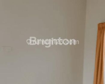 rumah minimal 1 tahun,rumah semi furnished rapi siap huni di Kota Wisata