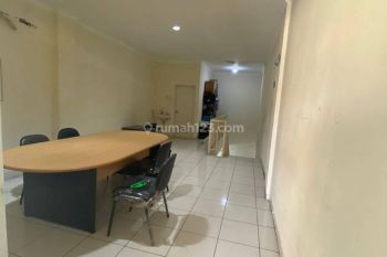 Ruko 2 Lantai  cocok untuk kantor di Ciledug dekat Akses Busway