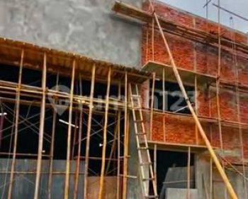 Gudang teluk naga dekat dengan bandara