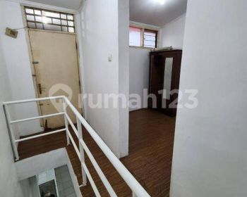 Rumah Lebar 7 M Panjang 15 M  Lokasi Strategis Di Kelapa Gading