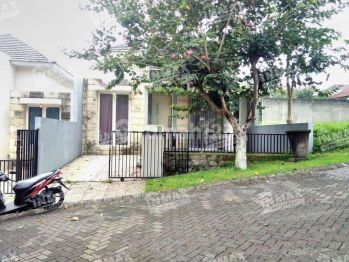 Rumah mininalis 3 kamar disewakan di Perumahan Riverside Malang