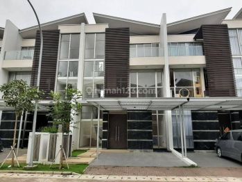 Rumah Dijual The Chopin Golf Island 8x25 3lantai Rp 9.5 Milyard Nego