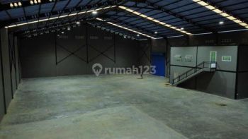 Gudang baru akong tangerang