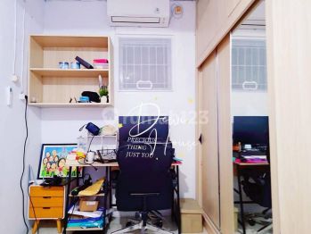 HRG SUPER WOW GUYS! RUMAH CANTIK PORIS INDAH BLOK TERDEPAN 3 KT SEMI FURNISHED,