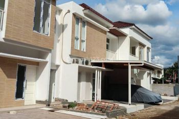 Rumah Siap Huni Lokasi Strategis dekat Tol Japek & LRT Cikunir 1