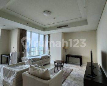 Apartement The Peak Sudirman 3 BR Semi Furnished