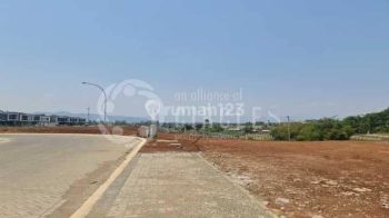 Tanah Kotak Cocok Untuk Aset, Dijual di Kota Baru Parahyangan