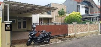 Sewa kontrak rumah 1 lantai dekat Batununggal