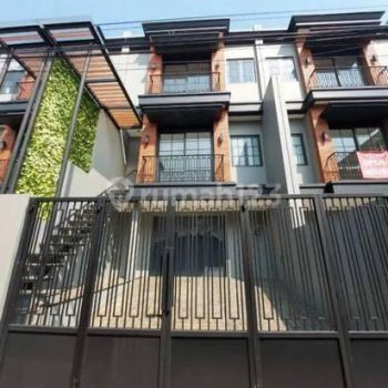 Rumah Mewah dijual di Cilandak Dekat Fatmawati Raya Jakarta Selatan