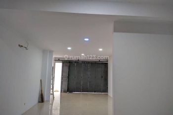 Dijual Ruko Bagus 3 Lantai Siap Pakai di Mekar Wangi Mainroad