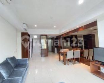 Empire 132 m² 3 BR With Balcony Kemang Village