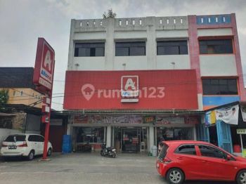 Ruko Pinggir Jalan STM Medan Dekat Titikuning