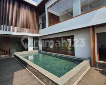 Rumah Baru di Perumahan Pondok Indah, Jakarta Selatan