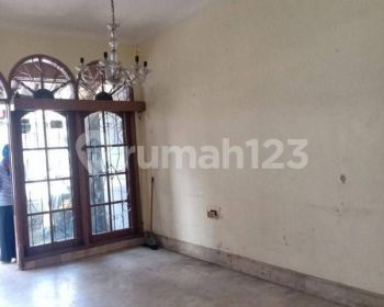 Rumah 2 Lantai Strategis Di Pondok Kelapa Jakarta Timur R1766