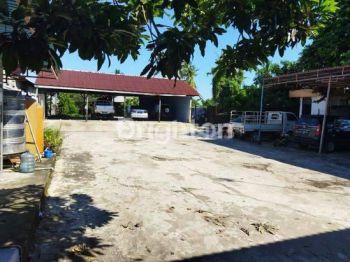 BALIKPAPAN, RUMAH PINGGIR JALAN TOL