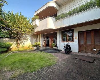 Jl Syamsurizal, Menteng Rumah 2 Lantai Jarang Ada, Jalan Lebar, Area Tenang,