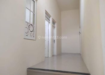 RUMAH BAGUS DENGAN 4 KAMAR TIDUR DI TANAH MAS