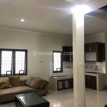 Rumah Sewa Lenteng Agung (Bisa Untuk Kantor)