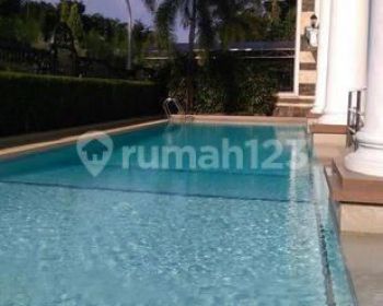 Rumah 2 lantai American design siap huni full furnished
