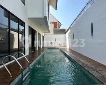 Jagakarsa Jaksel Dalam Cluster Private Pool Full Furnished