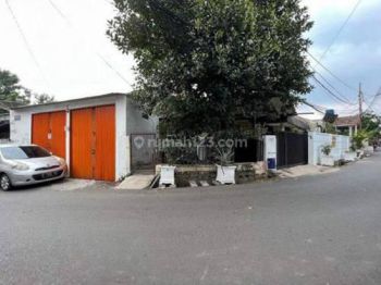 Rumah 1 Lantai di Matraman Jakarta Timur Bonus Toko Kecil