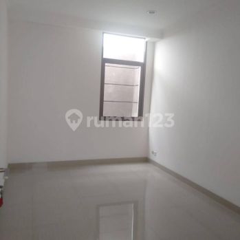 Rumah 2 Lantai Minimalis Siap Huni di Ciateul Bandung