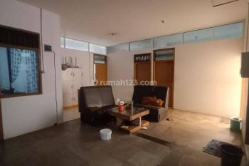 Gudang Strategis Lokasi Dekat Ke Pusat Kota Bandung di Srimahi