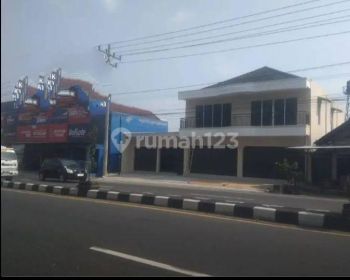 Rumah Dan Toko Pinggir Jln Magelang Dekat Medari