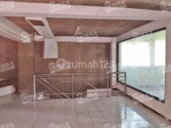 RIKO 4 LANTAI PARKIRAN LIAS DEKAT KAYUTANGAN HERITAGE DAN BALAI KOTA MALANG