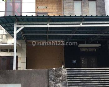 RUMAH CIUNG WANARA RENON SEMI FURNISH