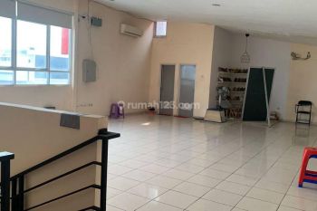 Gudang Daan Mogot Raya Akses Cont. 40 , Listrik Besar, Office, Air Pam