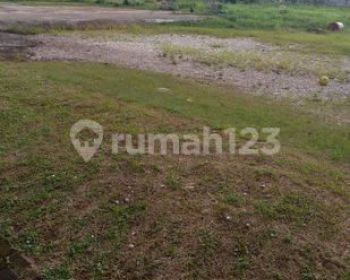 Pabrik dan tanah di pinggir jalan sukamaju cilodong