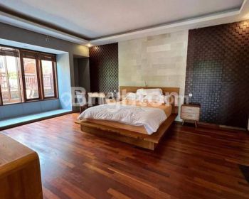 VILLA DI GIANYAR VIEW SUNGAI DAN SAWAH