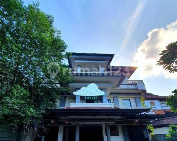 Ex Hotel budget lokasi strategis di area Kuta Bali