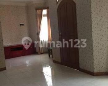 Rumah di Eramas Jakarta Timur