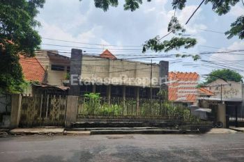 Jual Bangunan Komersil Hitung Tanah Jl Sulawesi Harga Bawah Pasar