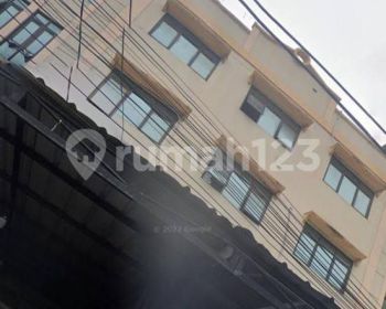 Ruko strategis kebon kacang 3, posisi paling depan